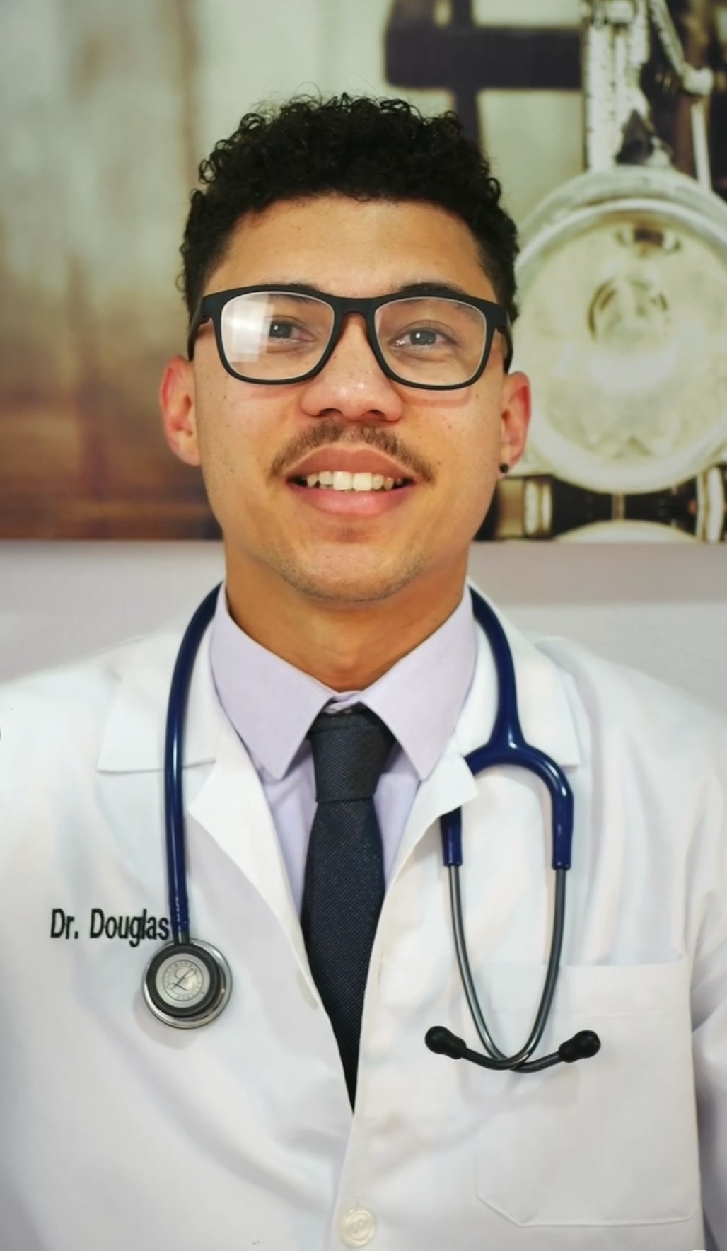 Dr. Douglas Espinosa — Heal in Spain